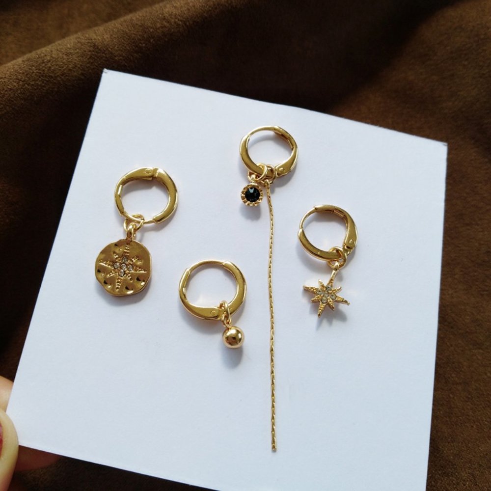 ❤️‍🔥𝕤𝕒𝕝𝕖❤️‍🔥 4 charm huggie earrings sets - Picture 9 of 13